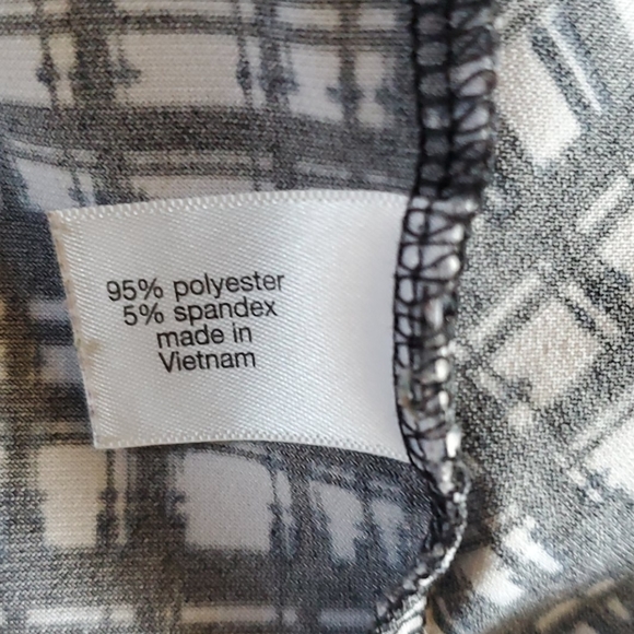 SOLD!! LANE BRYANT Printed Strapless Jumpsuit -Size 26/28 - Picture 6 of 6